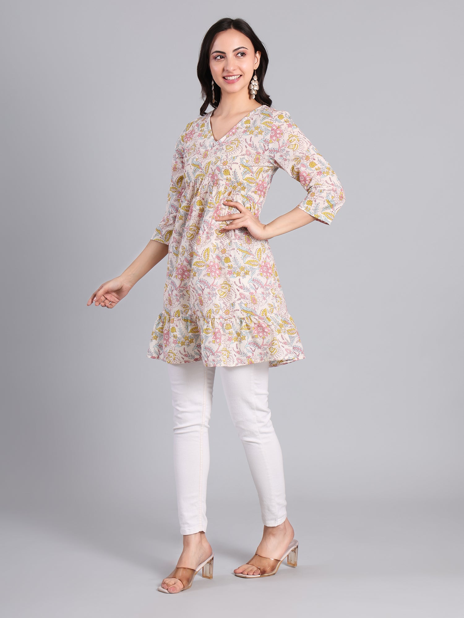 Floral Elegance – The Perfect Blend of Comfort and Style Women's Kurti - Monterowindia