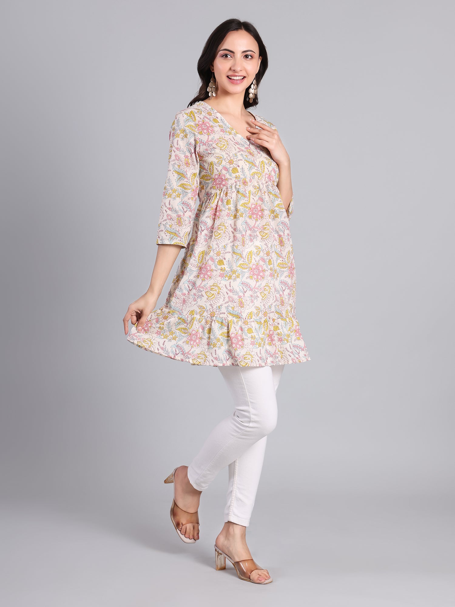 Floral Elegance – The Perfect Blend of Comfort and Style Women's Kurti - Monterowindia