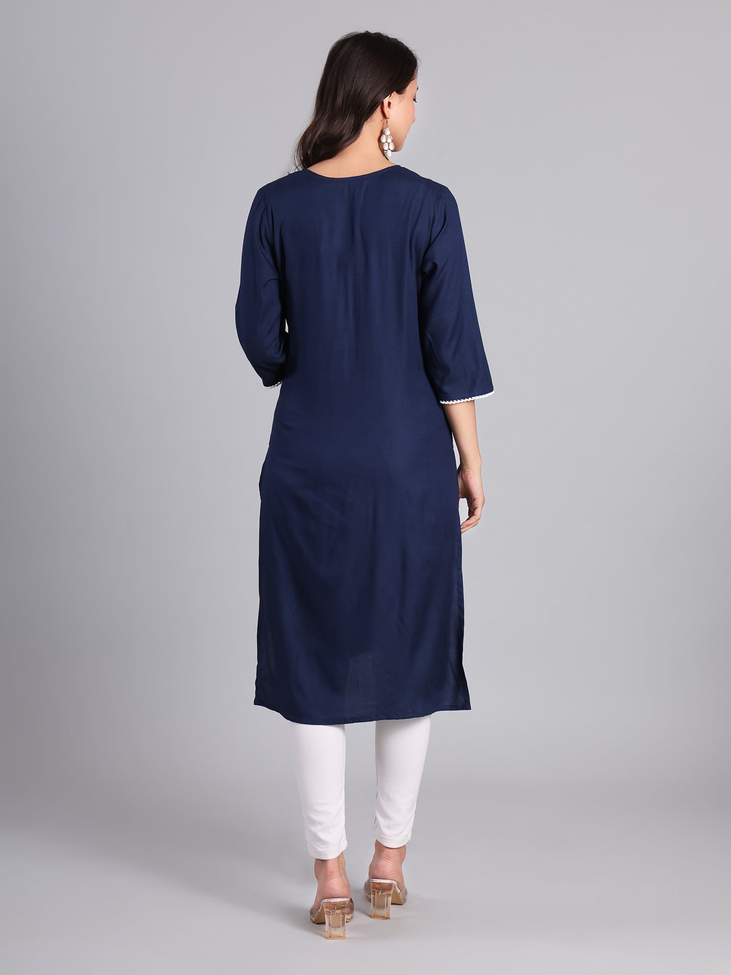 Elegant Simplicity – A Stunning Blend of Tradition and Comfort" Women's Kurti - Monterowindia