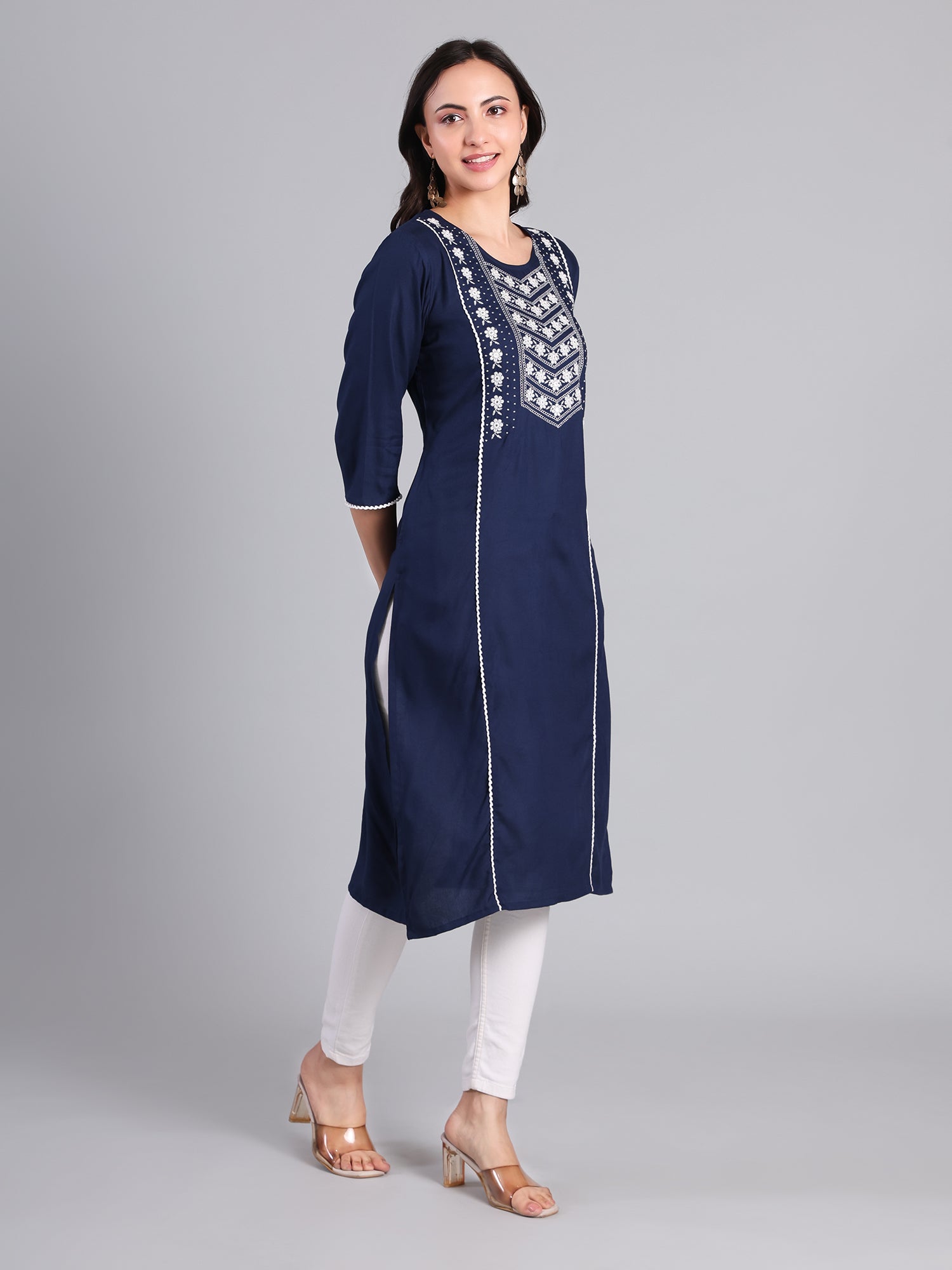 Elegant Simplicity – A Stunning Blend of Tradition and Comfort" Women's Kurti - Monterowindia